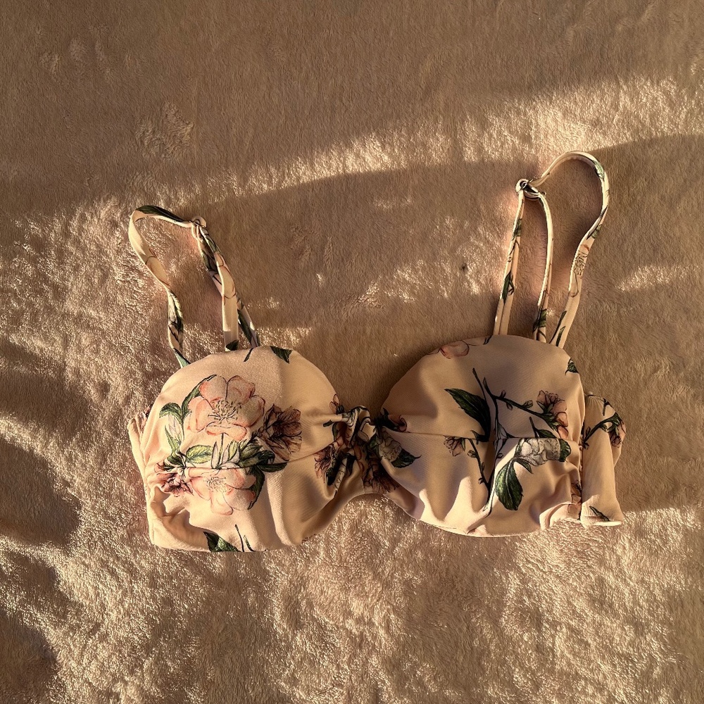 h&m bikini top 34b